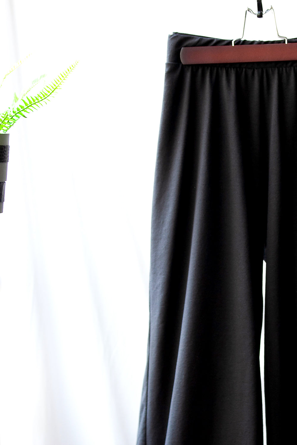 Cropped Wide-leg Trousers