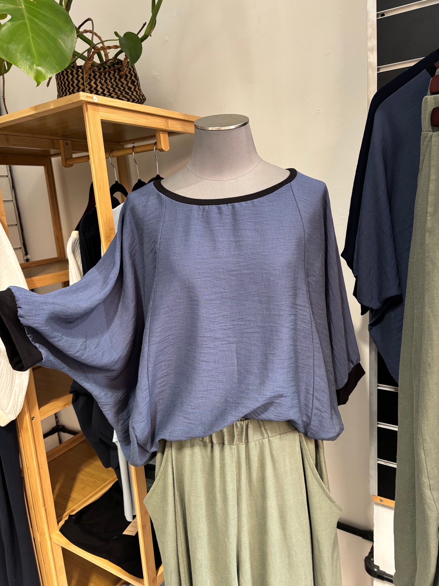 Short Sleeve Batwing Top