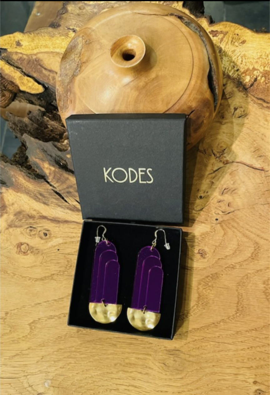 Beautiful Art Deco Purple foundation acrylic earrings with brass base