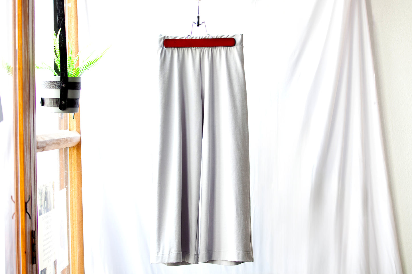 Cropped Wide-leg Trousers